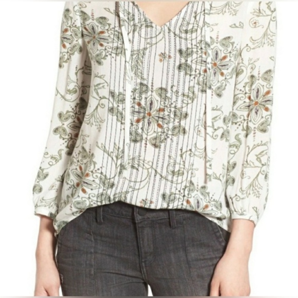 Hinge Boho Floral Top Rayon Womens‎ Blouse Size Small V Neck